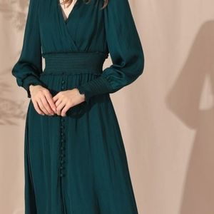 SATIN BUTTON DOWN MIDI DRESS IN DARK GREEN